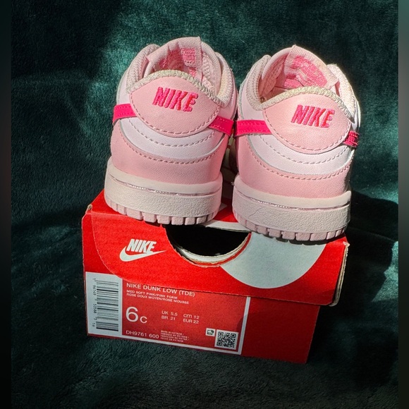 NIKE DUNK LOW TD 'TRIPLE PINK' - Picture 7 of 9